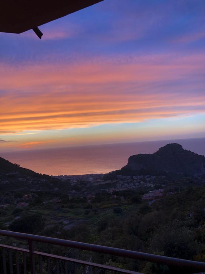 B&B Roomantic & Piscina Idromassaggio Cefalù Eksteriør billede