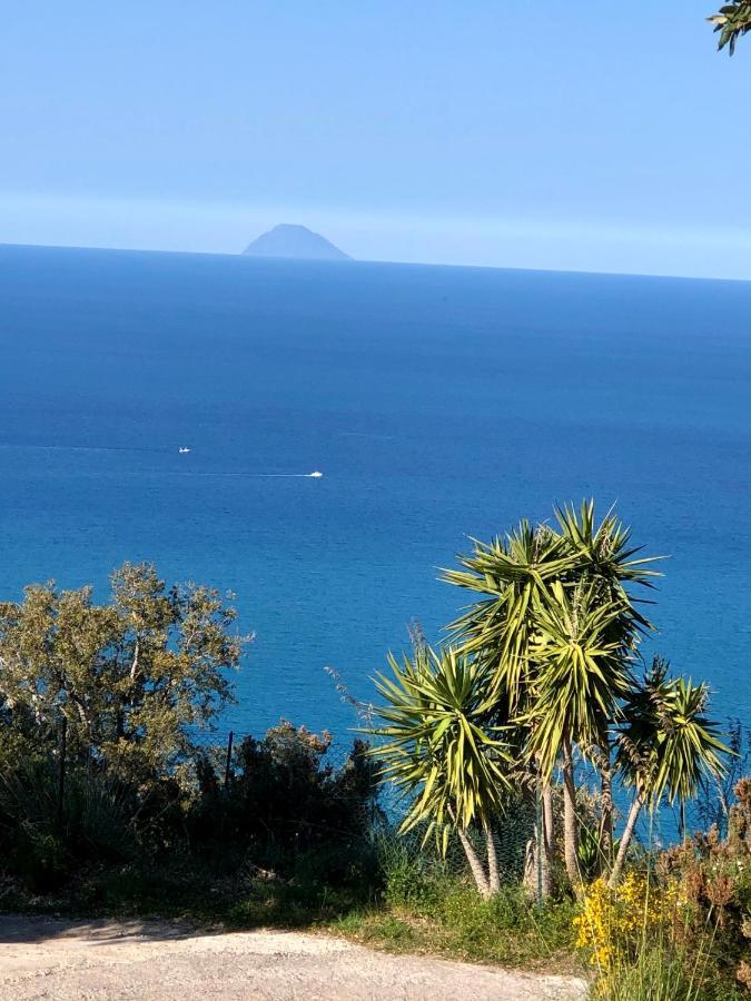 B&B Roomantic & Piscina Idromassaggio Cefalù Eksteriør billede