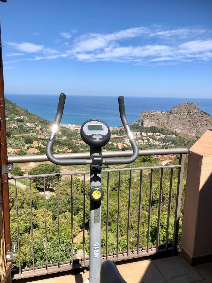 B&B Roomantic & Piscina Idromassaggio Cefalù Eksteriør billede