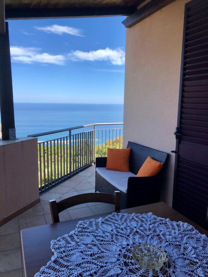 B&B Roomantic & Piscina Idromassaggio Cefalù Eksteriør billede
